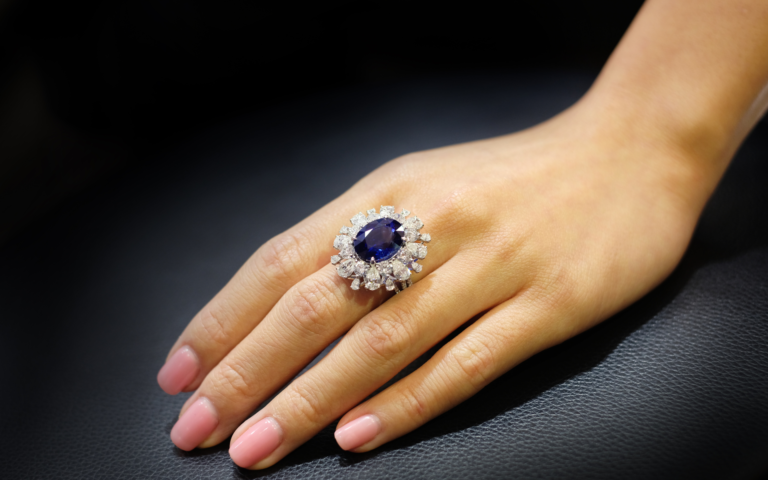 Sapphires A Collector’s Guide